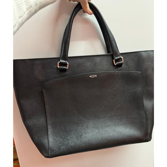 Tumi Women's Black Textured Coated Canvas Shoulder Strap Tote Bag One Size - Picture 2 of 5